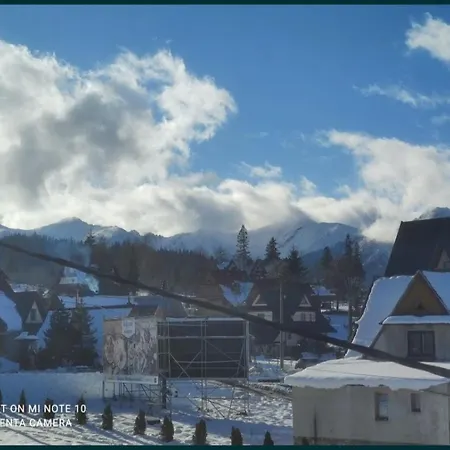 Wynajem Pokoi Goscinnych ホームステイ ザコパネ
